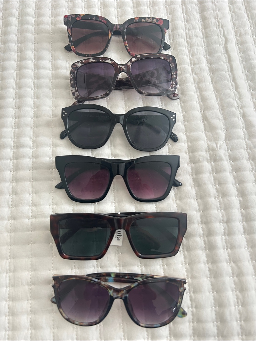 Assorted Women's Fashion Sunglasses - Black, Tortoiseshell, Floral $50 for lot